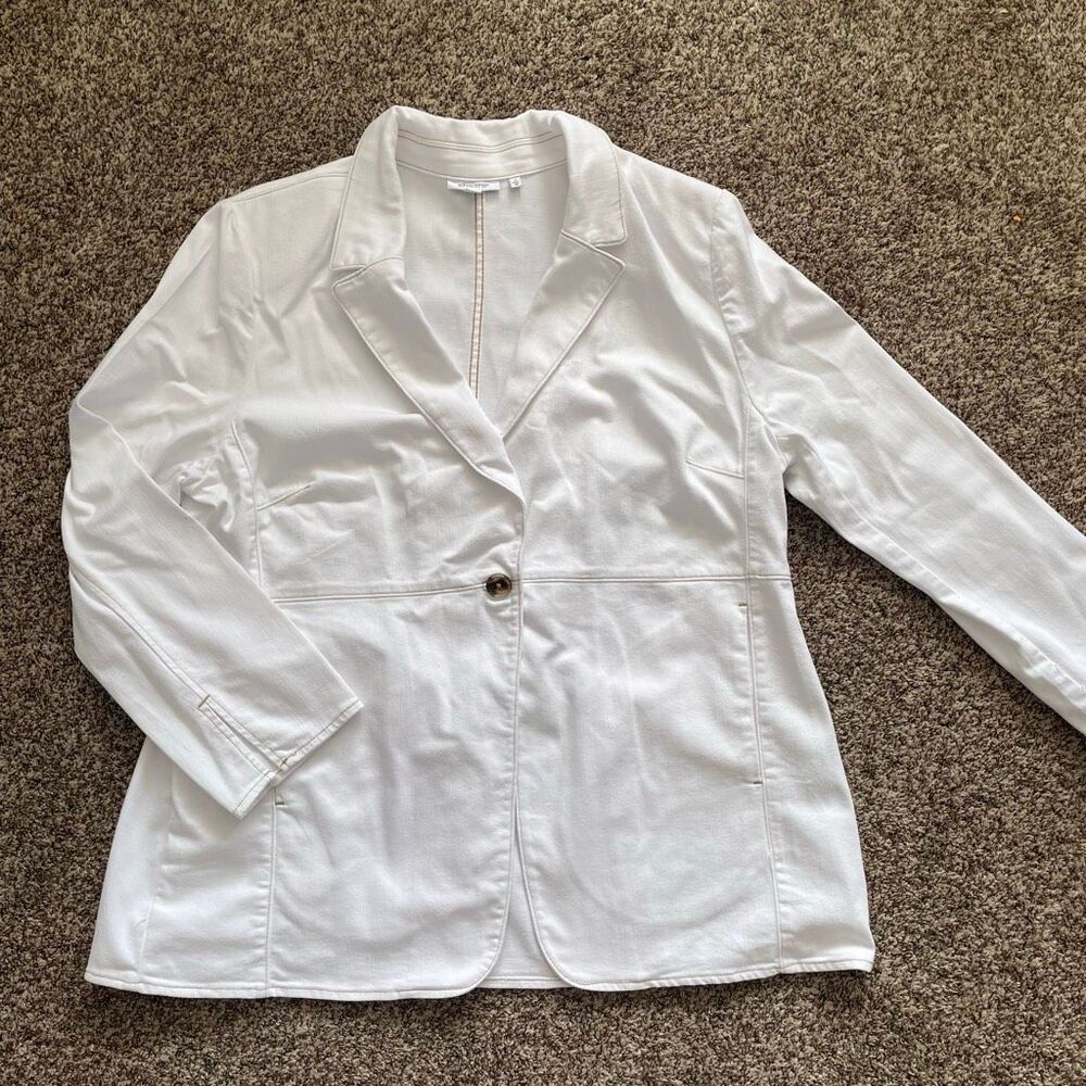 Chico's White Single-Button Blazer